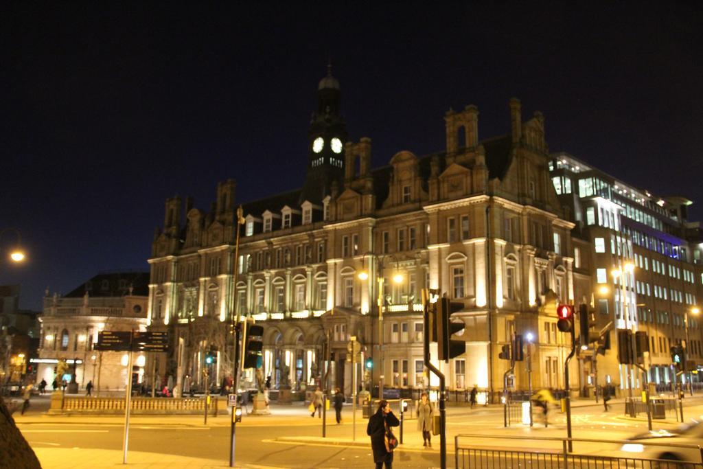 Quebecs Luxury Apartments Leeds  Exterior foto